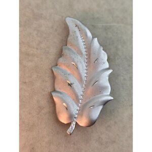 Vintage Leaf Pin Brooch Matte Silver Etched Detail